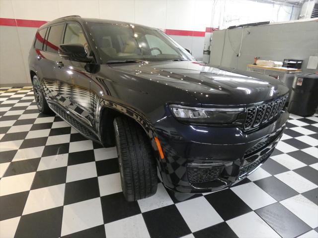 2024 Jeep Grand Cherokee L Summit 4x4 2024 Jeep Grand Cherokee L Summit 4x4