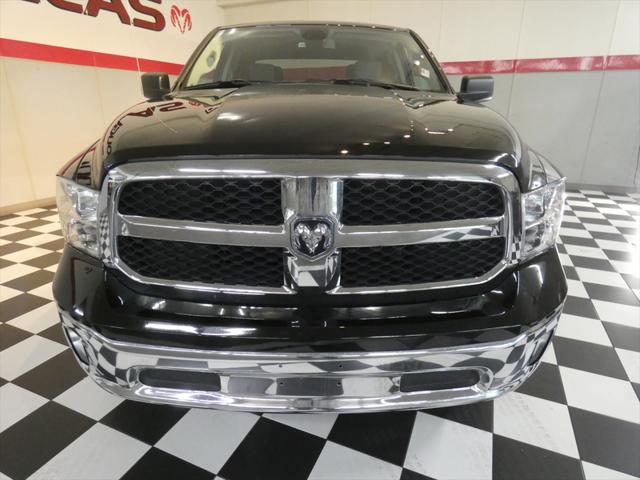 2024 RAM 1500 Classic Tradesman Crew Cab 4x4 64 Box 2024 RAM 1500 Classic Tradesman Crew Cab 4x4 64 Box