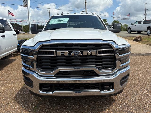 2026 RAM Ram 3500 Chassis Cab RAM 3500 TRADESMAN CREW CAB CHASSIS 4X4 60 CA