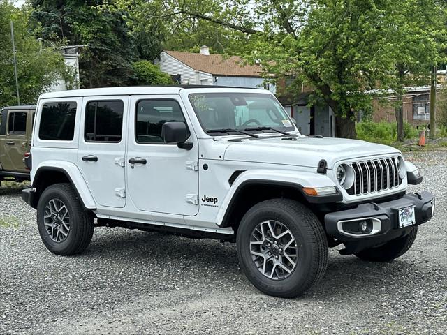 2025 Jeep Wrangler 4-Door Sahara 4x4