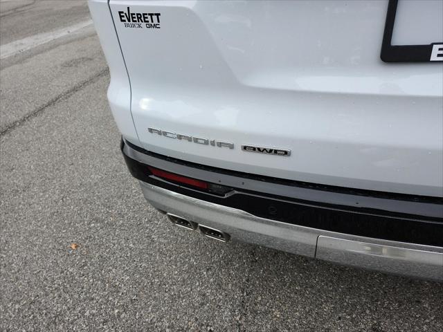 2026 GMC Acadia Denali AWD