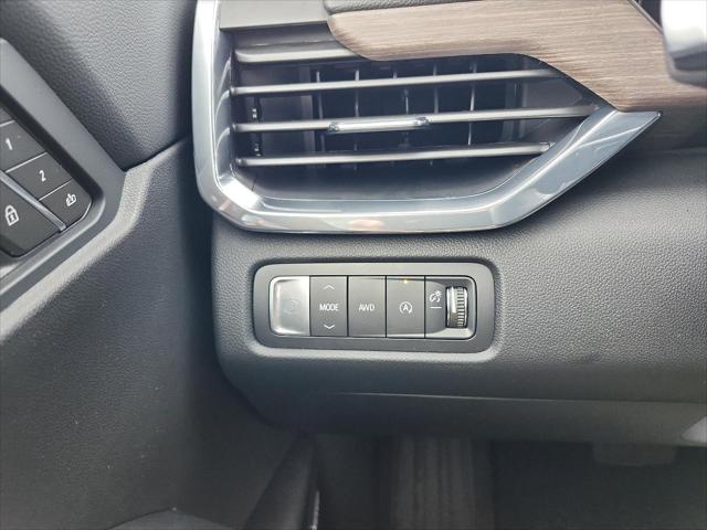 2026 GMC Acadia Denali AWD