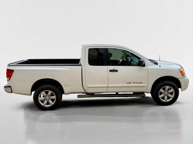 2014 Nissan Titan SV