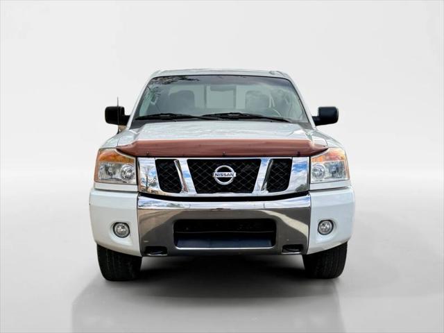 2014 Nissan Titan SV