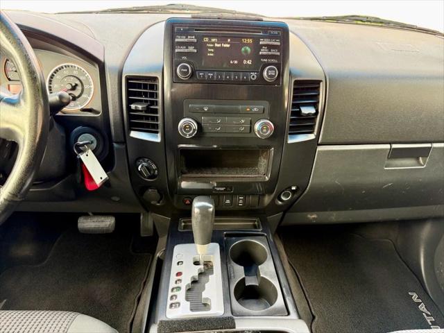 2014 Nissan Titan SV