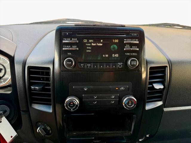 2014 Nissan Titan SV