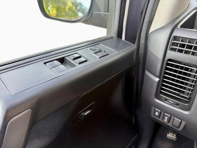 2014 Nissan Titan SV