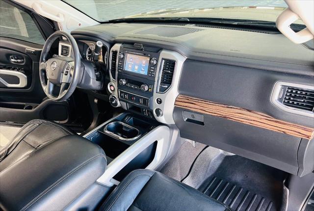 2017 Nissan Titan SL