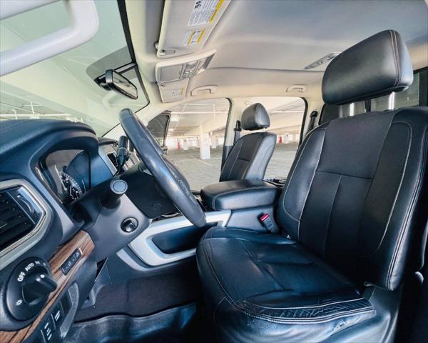 2017 Nissan Titan SL
