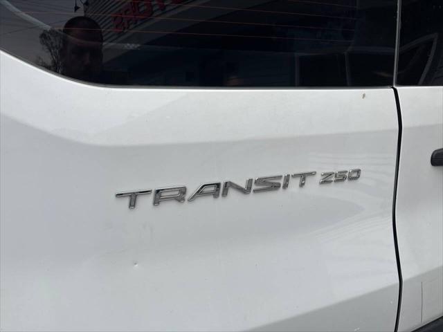 2015 Ford Transit 250 3dr LWB Medium Roof Cargo Van w/Sliding Passenger Side Door