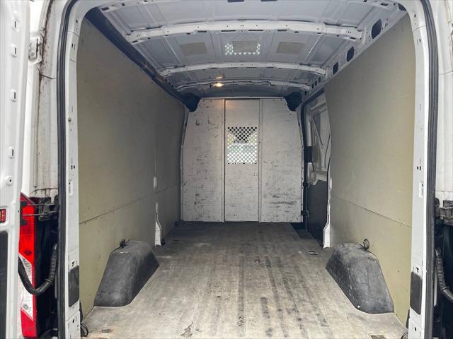 2015 Ford Transit 250 3dr LWB Medium Roof Cargo Van w/Sliding Passenger Side Door