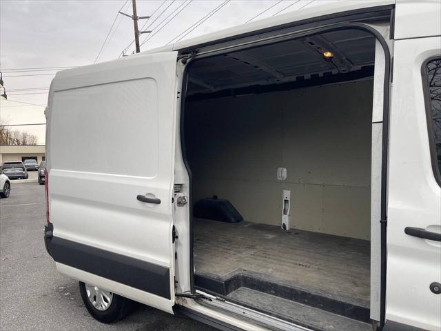 2015 Ford Transit 250 3dr LWB Medium Roof Cargo Van w/Sliding Passenger Side Door