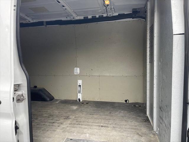 2015 Ford Transit 250 3dr LWB Medium Roof Cargo Van w/Sliding Passenger Side Door