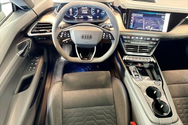 2026 Audi e-tron GT Premium Plus quattro
