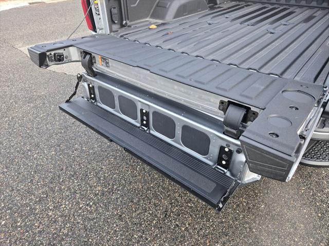 2025 GMC Sierra 2500HD 4WD Crew Cab Standard Bed Denali