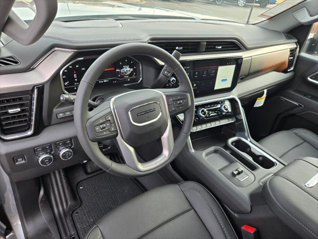 2025 GMC Sierra 2500HD 4WD Crew Cab Standard Bed Denali