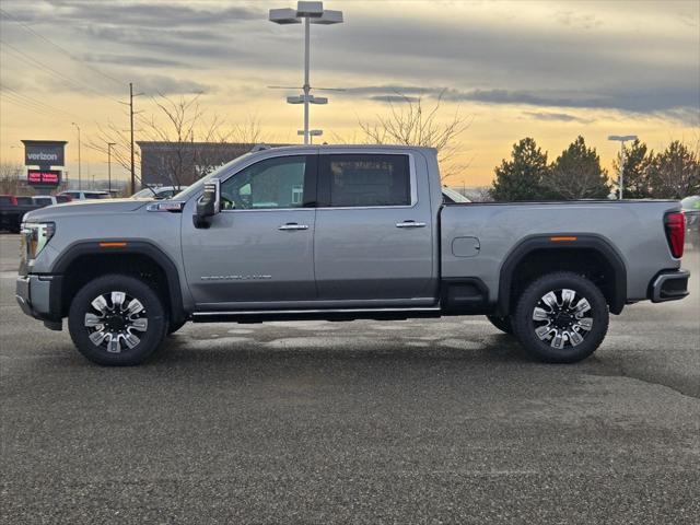 2025 GMC Sierra 2500HD 4WD Crew Cab Standard Bed Denali