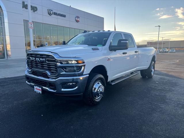2026 Ram 3500 Tradesman Crew Cab 4x4 8' Box