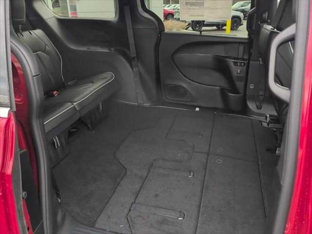 2026 Chrysler Pacifica Limited AWD