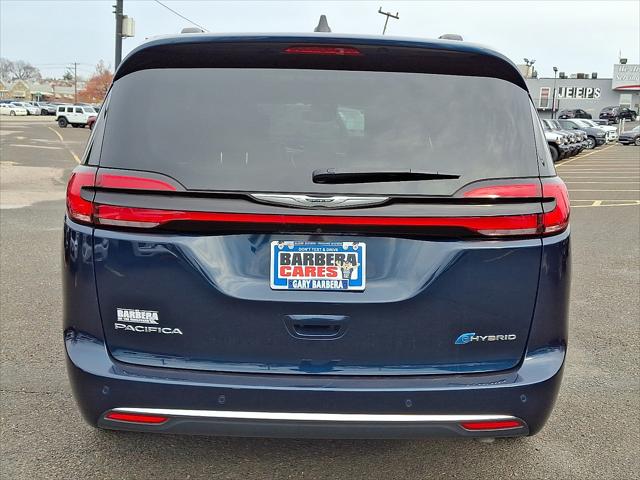 2024 Chrysler Pacifica Hybrid Pinnacle
