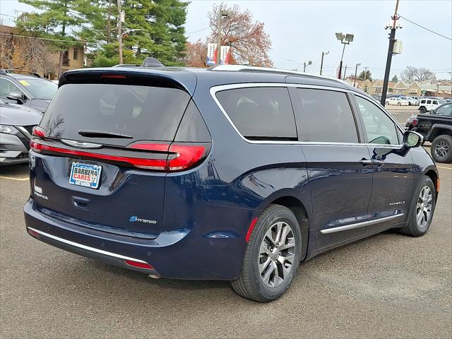 2024 Chrysler Pacifica Hybrid Pinnacle