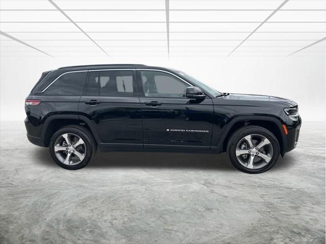 2026 Jeep Grand Cherokee GRAND CHEROKEE LIMITED 4X2 2026 Jeep Grand Cherokee GRAND CHEROKEE LIMITED 4X2
