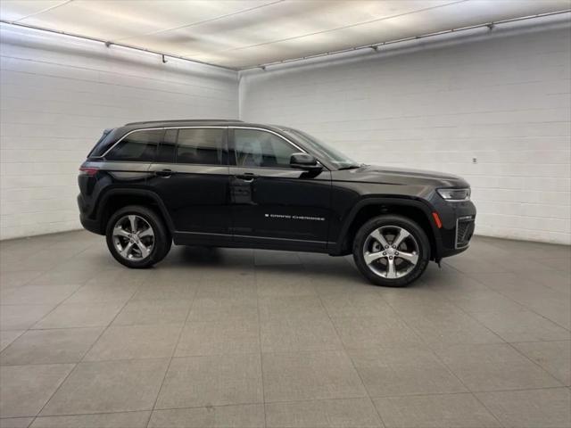 2026 Jeep Grand Cherokee GRAND CHEROKEE LIMITED 4X4 2026 Jeep Grand Cherokee GRAND CHEROKEE LIMITED 4X4