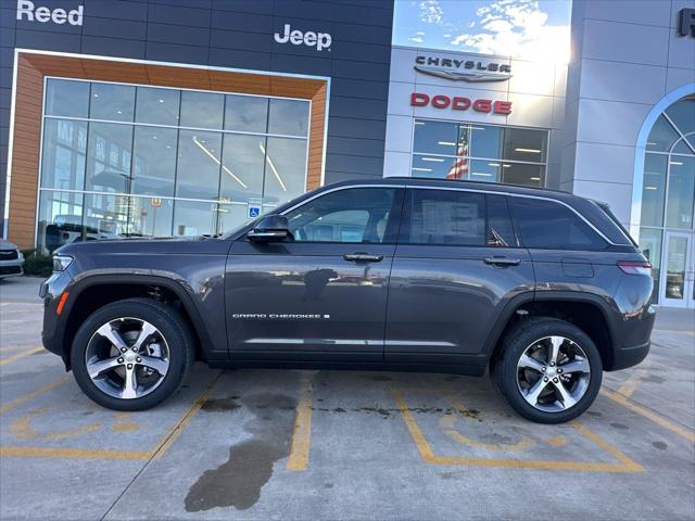 2025 Jeep Grand Cherokee GRAND CHEROKEE LIMITED 4X4
