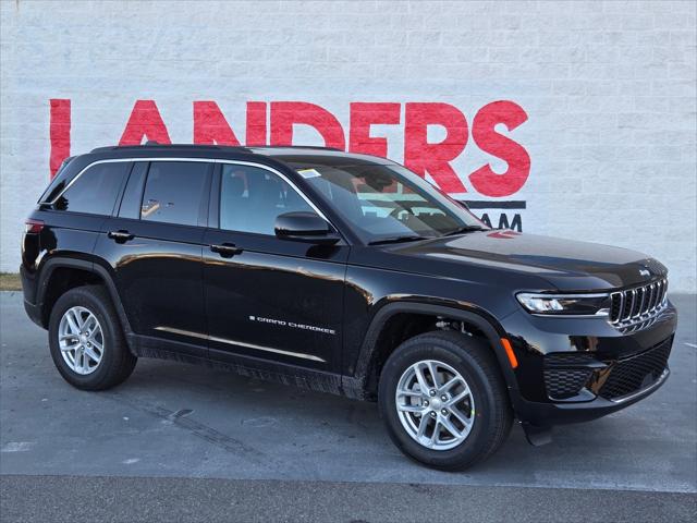 2025 Jeep Grand Cherokee GRAND CHEROKEE LAREDO 4X2