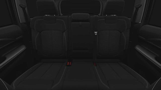 2025 Jeep Grand Cherokee GRAND CHEROKEE LAREDO 4X2