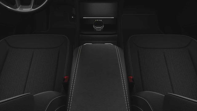 2025 Jeep Grand Cherokee GRAND CHEROKEE LAREDO 4X2