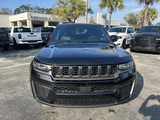 2026 Jeep Grand Cherokee GRAND CHEROKEE ALTITUDE 4X2 2026 Jeep Grand Cherokee GRAND CHEROKEE ALTITUDE 4X2