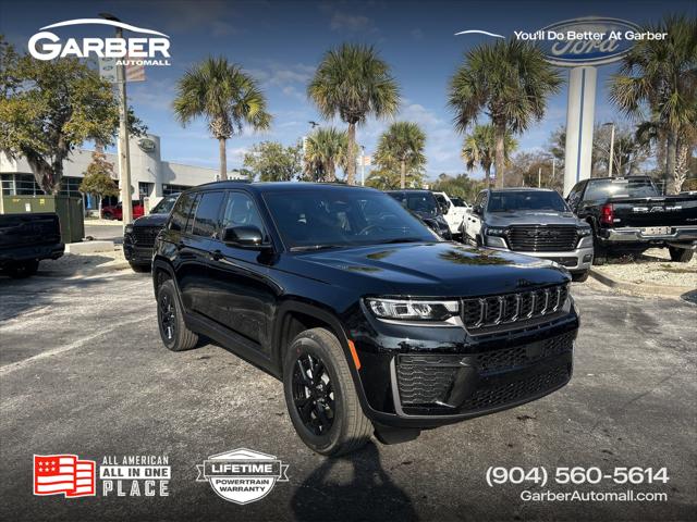 2026 Jeep Grand Cherokee GRAND CHEROKEE LAREDO ALTITUDE 4X2