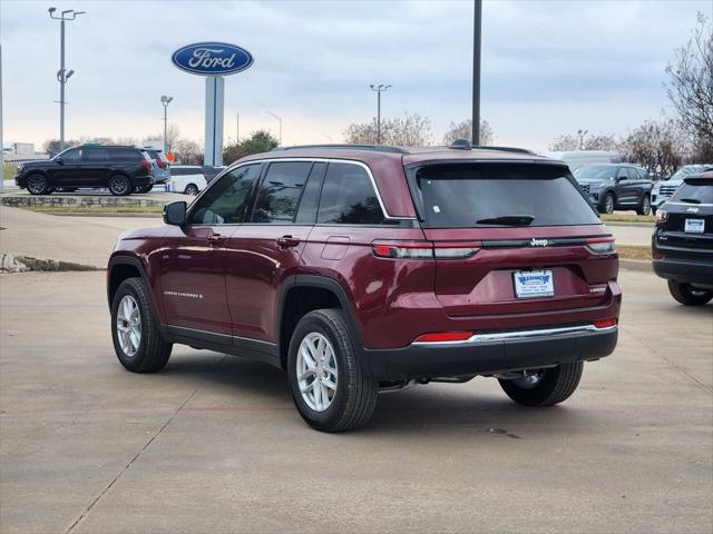 2025 Jeep Grand Cherokee GRAND CHEROKEE LAREDO 4X2