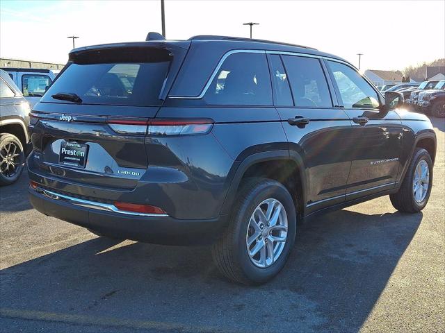 2025 Jeep Grand Cherokee GRAND CHEROKEE LAREDO X 4X4