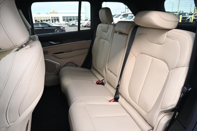 2026 Jeep Grand Cherokee Limited 4x2