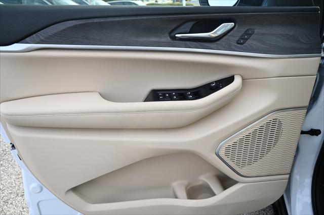 2026 Jeep Grand Cherokee Limited 4x2