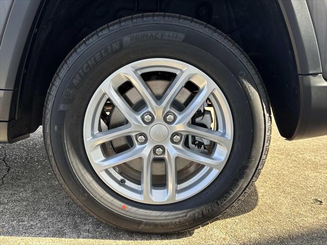 2025 Jeep Grand Cherokee GRAND CHEROKEE L LAREDO X 4X2