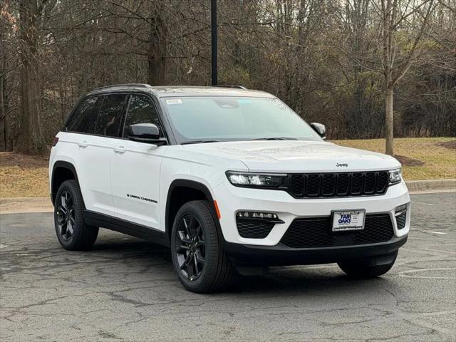 2025 Jeep Grand Cherokee GRAND CHEROKEE LIMITED 4X4