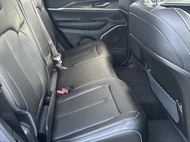 2026 Jeep Grand Cherokee Limited 4x2