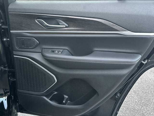2026 Jeep Grand Cherokee Limited 4x2