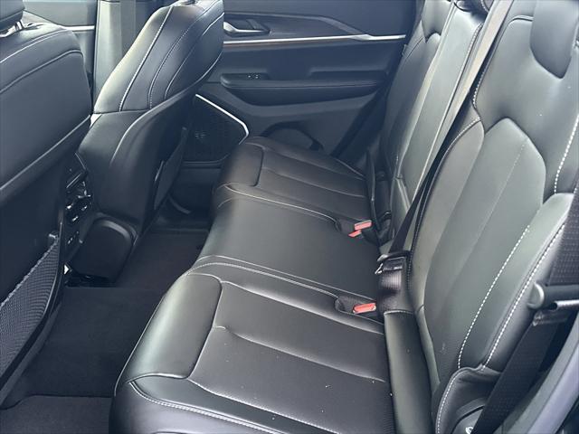 2026 Jeep Grand Cherokee Limited 4x2