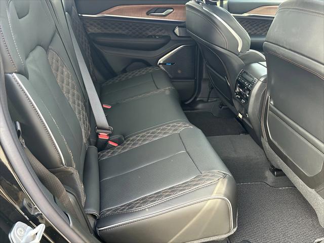 2025 Jeep Grand Cherokee Summit Reserve 4x4