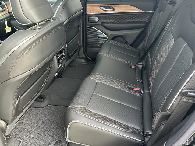 2025 Jeep Grand Cherokee Summit Reserve 4x4