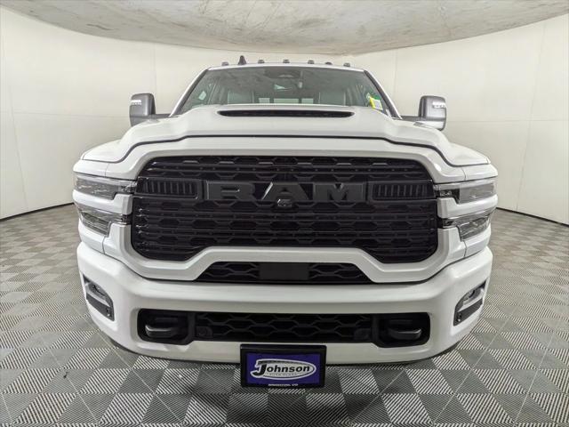 2026 RAM Ram 3500 RAM 3500 LIMITED MEGA CAB 4X4 64 BOX