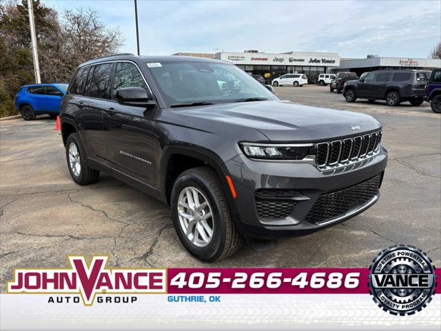 2025 Jeep Grand Cherokee GRAND CHEROKEE LAREDO 4X2