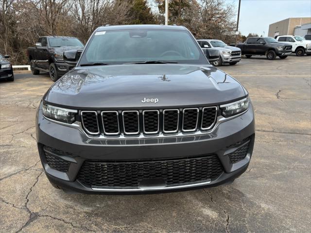 2025 Jeep Grand Cherokee GRAND CHEROKEE LAREDO 4X2