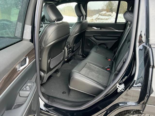 2026 Jeep Grand Cherokee Altitude 4x4
