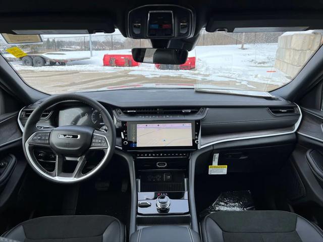 2026 Jeep Grand Cherokee Altitude 4x4