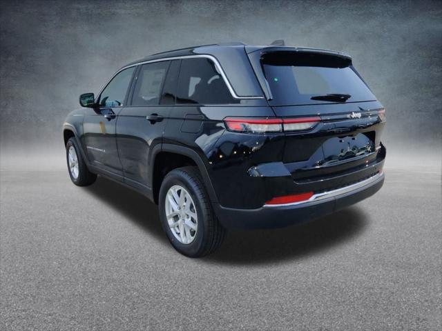 2025 Jeep Grand Cherokee GRAND CHEROKEE LAREDO X 4X2